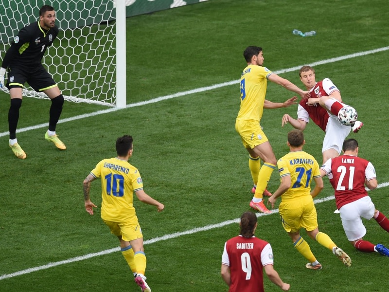 EM 2020 » Gruppe C » Montag, 21. Juni 2021 18:00 Uhr Ukraine - Österreich 0:1 (0:1) Http%3A%2F%2Fmediadb.kicker.de%2Fwcms%2F7131%2F78103%2FE7FBDC14-2BBB-4CF5-B2A4-4428F7BA8C4A