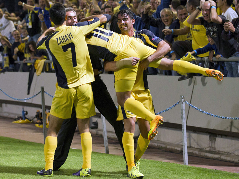 Eran Zahavi, Barak Itzhaki (#11)