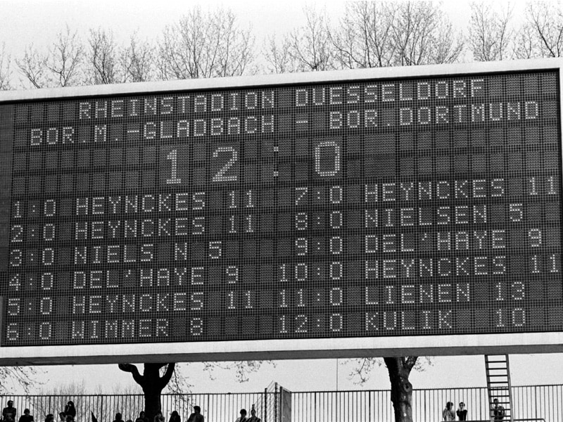 Gladbach &#252;berrollt Dortmund