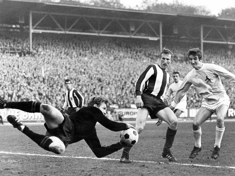 1968: Johannes L&#246;hr (1. FC K&#246;ln) - 27 Tore 
