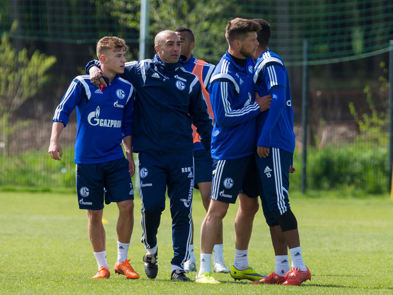 Meyer, di Matteo, Choupo-Moting, Huntelaar und Aogo (v.li.)