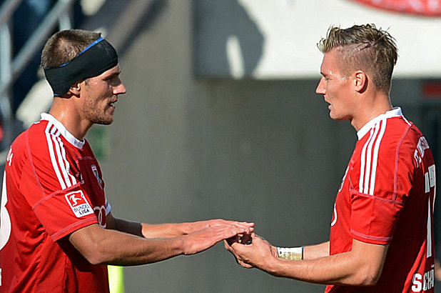 Christian Eigler und Manuel Sch&#228;ffler (rechts, beide FC Ingolstadt)
