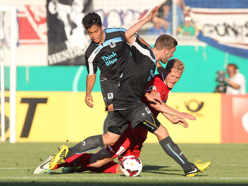 Bobby Wood (li.) und Dominik Stahl gegen Sebastian Griesbeck