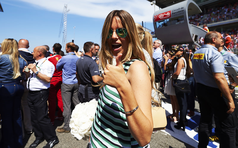 Die schwangere Vivian Rosberg brachte ihrem Mann Nico Gl&#252;ck in Barcelona. 
