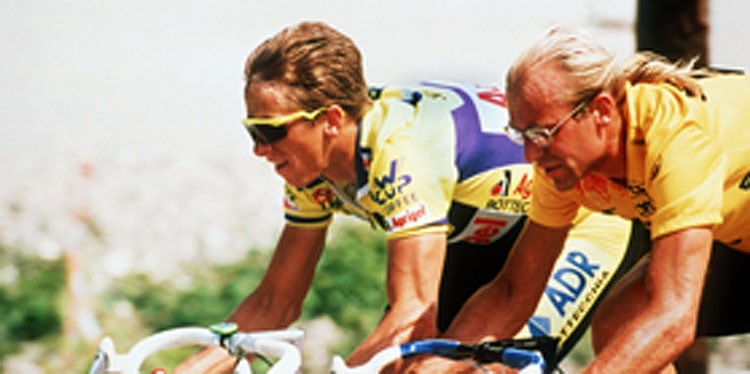 1989 trennten Greg Lemond (USA) und Laurent Fignon (FRA) nach einer langen Tour gerade mal acht Sekunden. 2007 lag Alberto Contador immerhin noch 23 Sekunden vor Cadel Evans. 