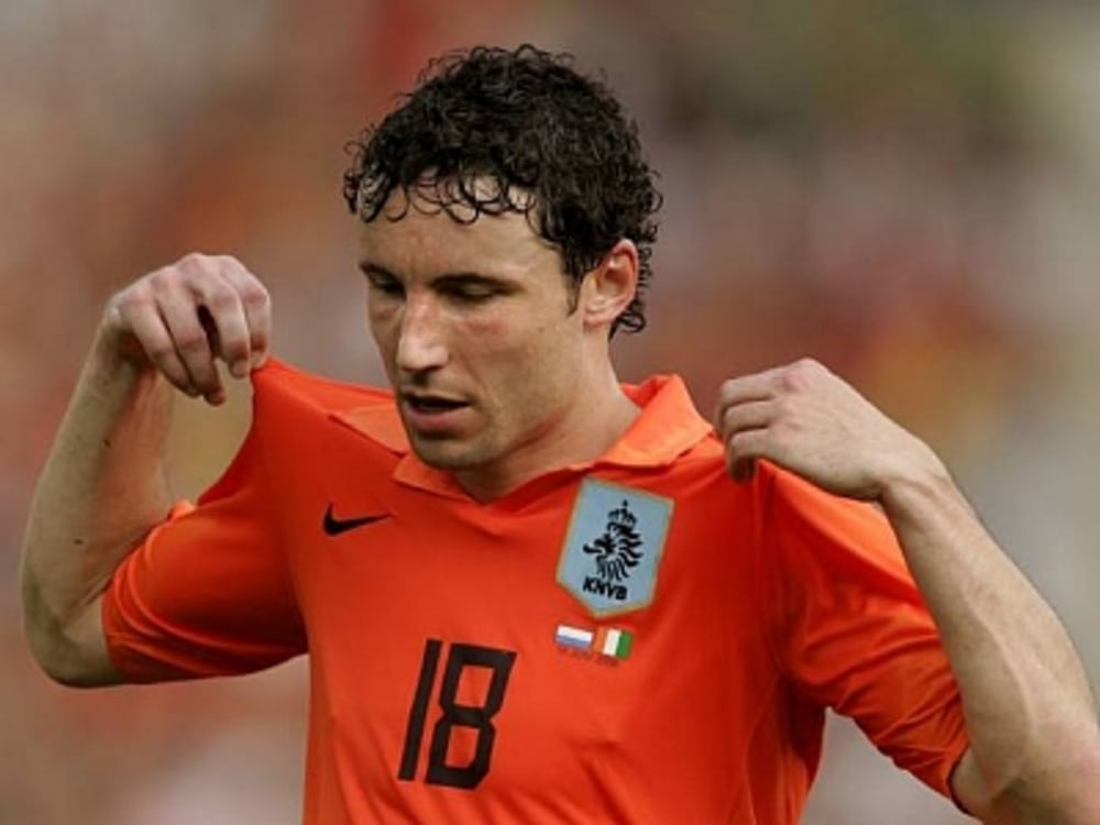 Van Bommel sagt van Basten ab | Int. Fußball - kicker
