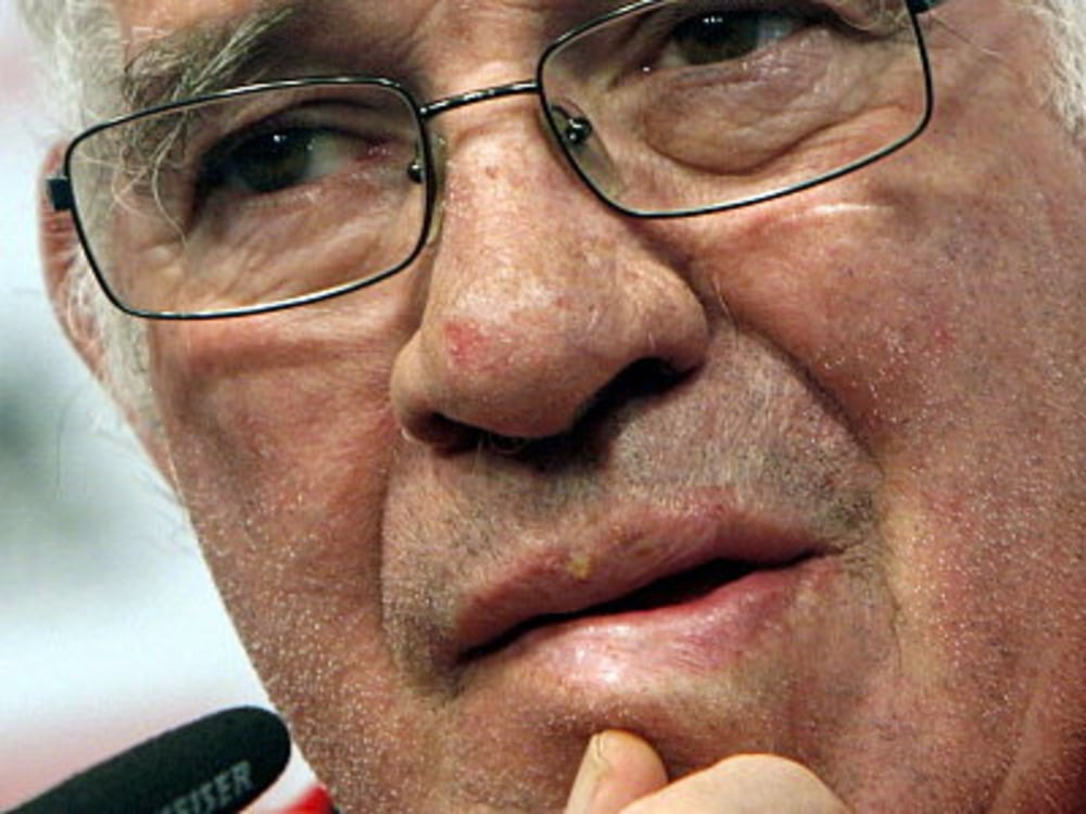 Aragones vom Sieg überzeugt EM kicker