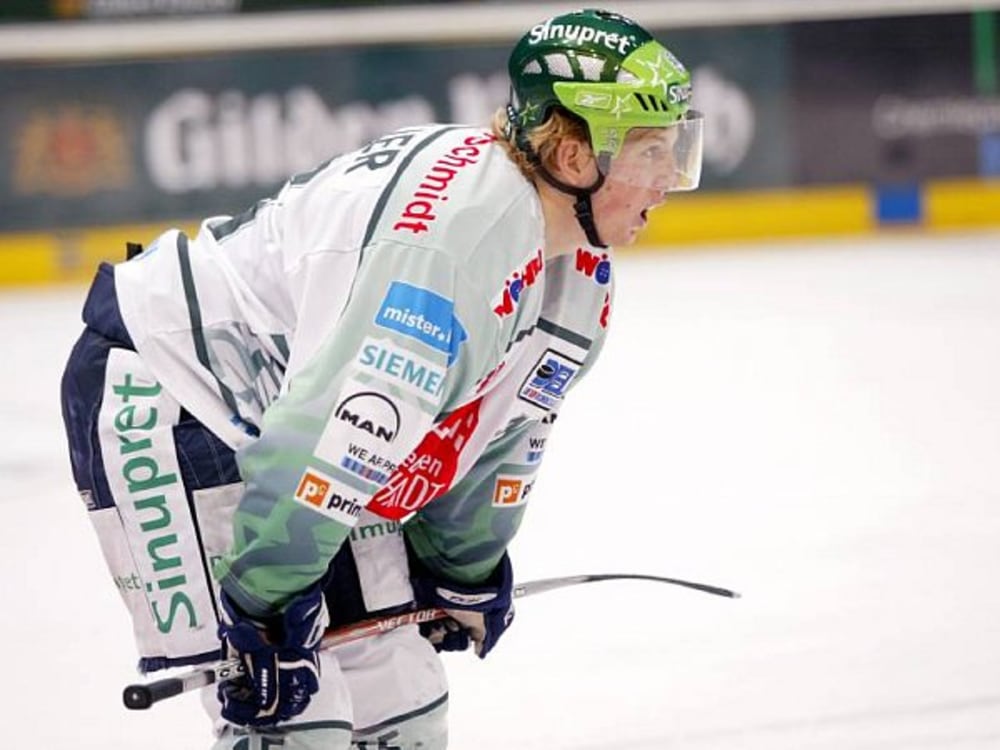 Schauer zieht davon Eishockey kicker