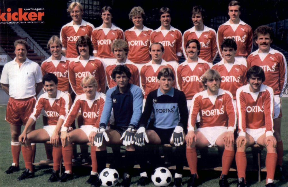 Kickers Offenbach Mannschaftskarte 1975-76
