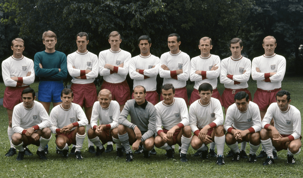 4 FC Bayern München Mannschaftskarte 1970-71