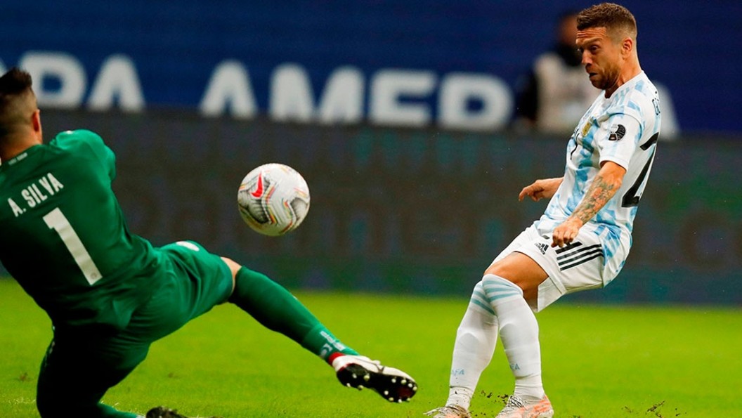 Im Video: Gomez trifft nach di Marias Traumpass | Copa ...
