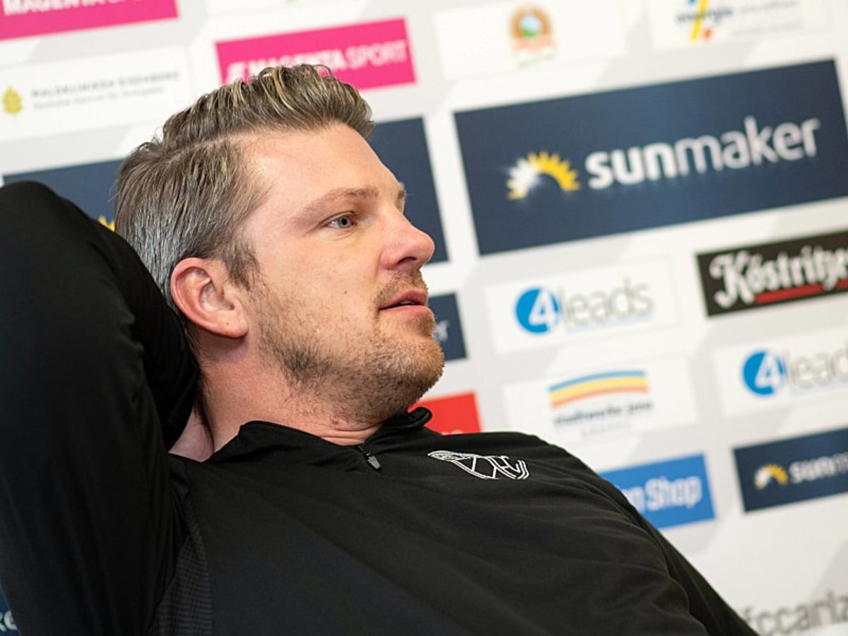 3 Liga Carl Zeiss Jena Wiedersehen Mit Wissensvorsprung Lukas Kwasniok Und Der Ksc Kicker