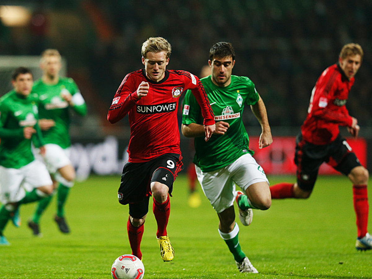 Spielanalyse Castros Doppelpack Leitet Werder Pleite Ein Werder Bremen Bayer 04 Leverkusen 1 4 14 Spieltag Bundesliga 2012 13 Kicker