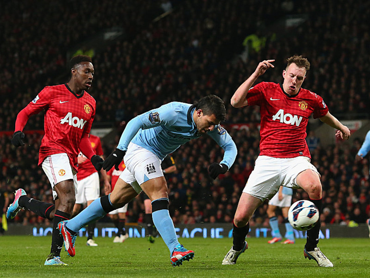 Dank Aguero City Siegt Im Old Trafford Internationaler Fussball Kicker