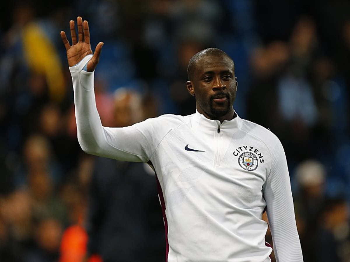 Kuchen Abschied Titel Yaya Toure Beendet Karriere Internationaler Fussball Kicker