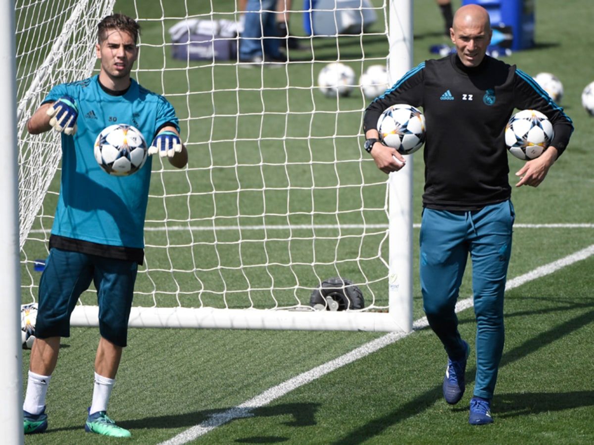 Zinedine Und Luca Vetternwirtschaft Oder Mehr Kicker