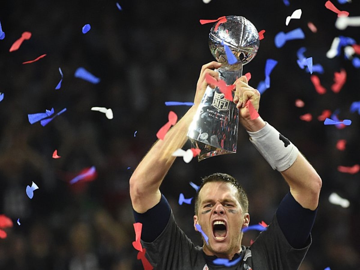 Tom Brady Der Quarterback Von Den New England Patriots 40 Jahre Jung G O A T Und Weiter Titelhungrig Kicker
