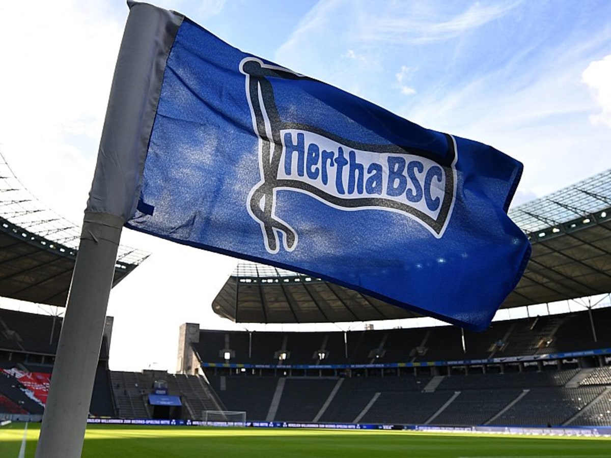 Hertha Hintergrund / Handyhullen Und Mehr Bei Deindesign ...