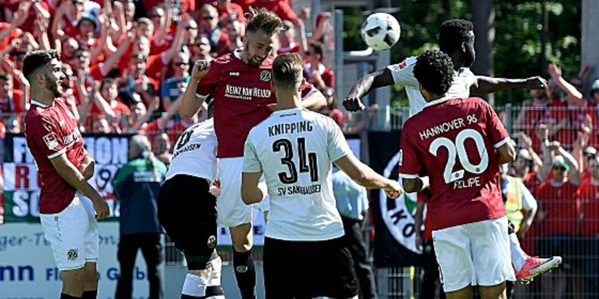 Hannover 96 feiert in Sandhausen den Aufstieg - kicker