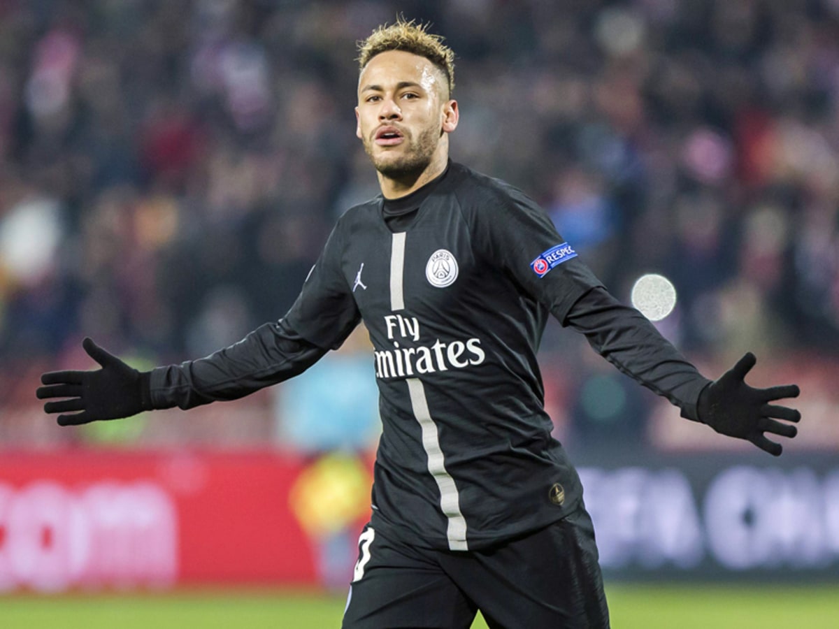 Die teuersten Transfers der Fußballgeschichte Internationaler Fußball Bildergalerie kicker Die teuersten Transfers der Fußballgeschichte Internationaler Fußball Bildergalerie kicker