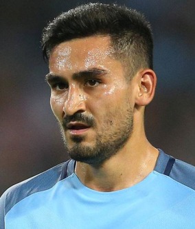 Nach Op Gundogan Fallt Bis Mitte Oktober Aus Kicker