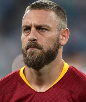 Supermarkt Oder Tresor Der Roma Plan As Rom Im Check Neuzugange Stehen Fur Ein Versprechen Kicker