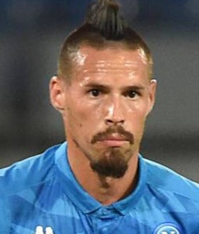 Elfeinhalb Jahre 520 Spiele Hamsik Verlasst Neapel Kicker