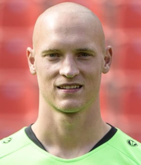 Hradecky Verletzt : Bayer Leverkusen Bis Ende Marz Ohne Stammtorhuter Hradecky Transfermarkt - Der torwart hat sich beim training am dienstagvormittag am rücken verletzt und konnte an der einheit am nachmittag nicht teilnehmen.