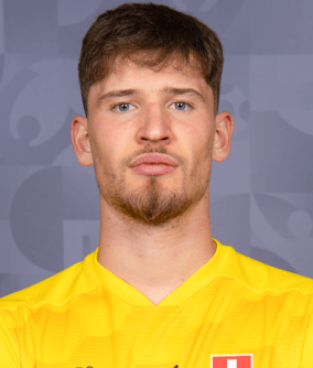 Vfb Stuttgart Mislintat Zu Transfergeruchte Uber Kalajdzic Und Kobel Kicker