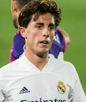 Nur 14 Fitte Spieler Real Madrid Begegnet Levante Mit Rumpfkader Kicker