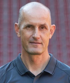 Trainerwechsel Beim Fc Augsburg Weinzierl Folgt Auf Herrlich Kicker