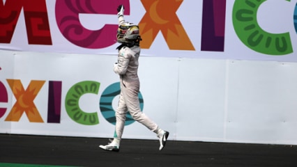 Der fünfte Streich? Mercedes-Pilot Lewis Hamilton kann sich in Mexiko erneut zum Weltmeister krönen. 