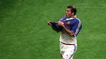 Zinedine Zidane Karriere Beendet Spielerprofil Kicker