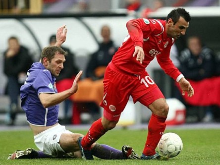 Suat T&#252;rker (rechts) wechselt von den Offenbacher Kickers zum SV Wehen Wiesbaden