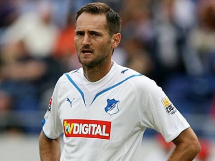 Josip Simunic sieht dem Spiel gegen seinen Ex-Klub gelassen entgegen.