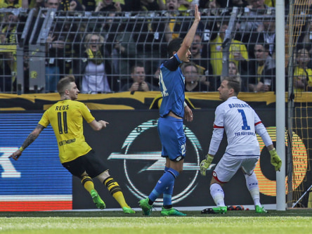 Dortmunds Reus trifft aus einer Abseitsposition zum 1:0 gegen Hoffenheim.