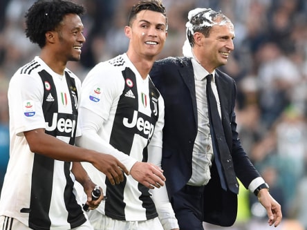 Juan Cuadrado, Cristiano Ronaldo und Massimiliano Allegri (v.l.n.r.)