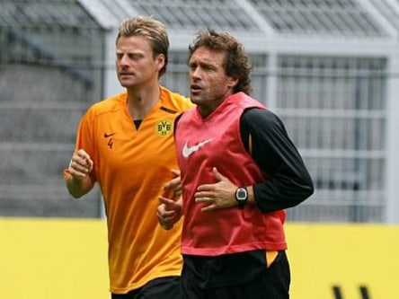 Der alte und neue Kapit&#228;n Christian W&#246;rns beim Lauftraining mit Trainer Thomas Doll.