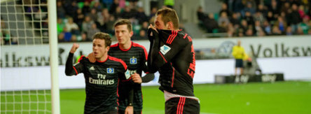 Der HSV jubelt über Müllers 1:0.