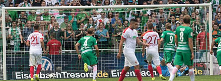 Zwischenhoch: Bremens Aron Johannsson trifft zum 1:0.