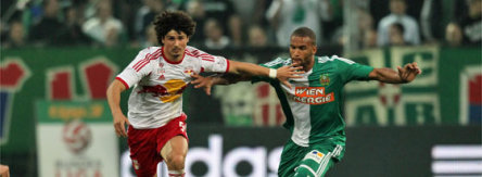 Trägt künftig auch Rot-Weiß? Rapid-Angreifer Terrence Boyd (re.) soll nach Leipzig wechseln.