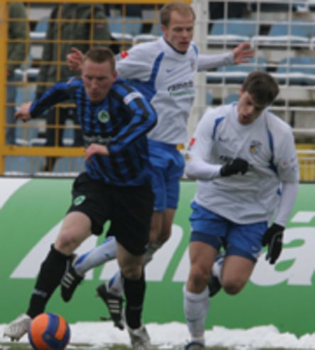 Aleksandar Kotuljac gegen Tobias Werner und Torsten Ziegner (re.)
