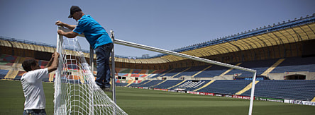 Netzwerker: Letzte Arbeiten am Teddy-Kollek-Stadion in Jerusalem.
