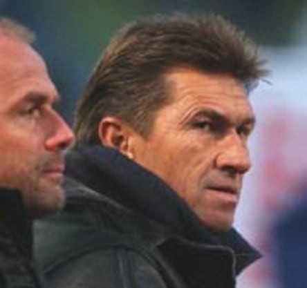 Klaus Augenthaler und Co-Trainer Brunner.