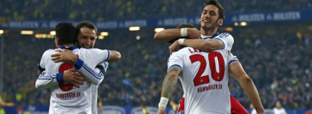 Jubel ohne Grenzen: Der HSV besiegte Dortmund klar.