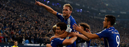 Benedikt Höwedes (o.)