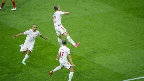 Dolberg glänzt beim 4:0: Dänemark wirft Wales aus der EM ...