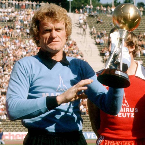 Sepp Maier Die Karriere der Torwartlegende Bundesliga Bildergalerie kicker Sepp Maier Die Karriere der Torwartlegende Bundesliga Bildergalerie kicker