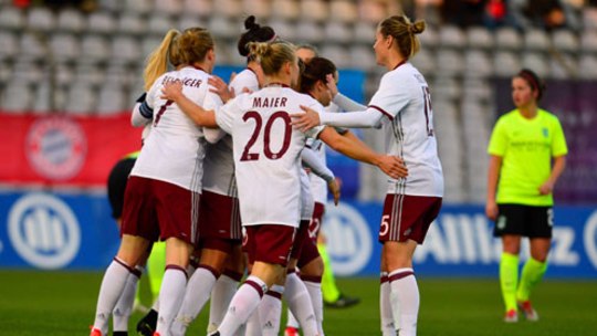 Ab in die nächste Runde: Die Frauen des FC Bayern stehen im Achtelfinale der Königsklasse.