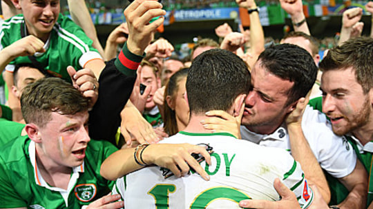 Per Kopfball zum Nationalhelden: Robbie Brady machte Irland glücklich.
